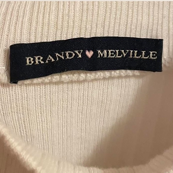 Brandy Melville Daniela Cotton Turtleneck Top in White. - Picture 5 of 6